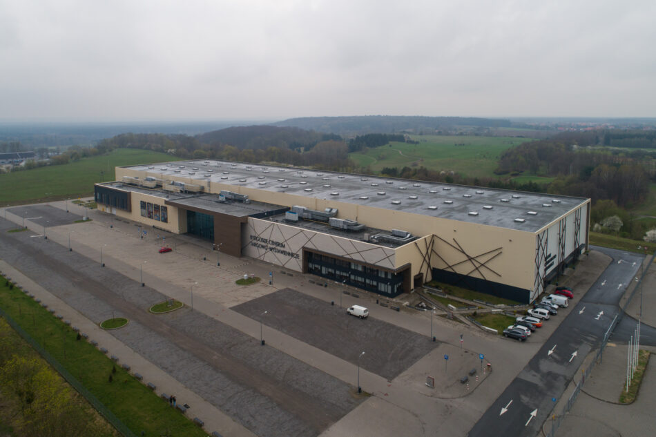 PŁYTY WARSTWOWE Z WEŁNĄ MINERALNĄ​